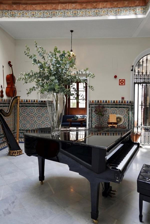 Hotel Amadeus Sevilla Exterior photo