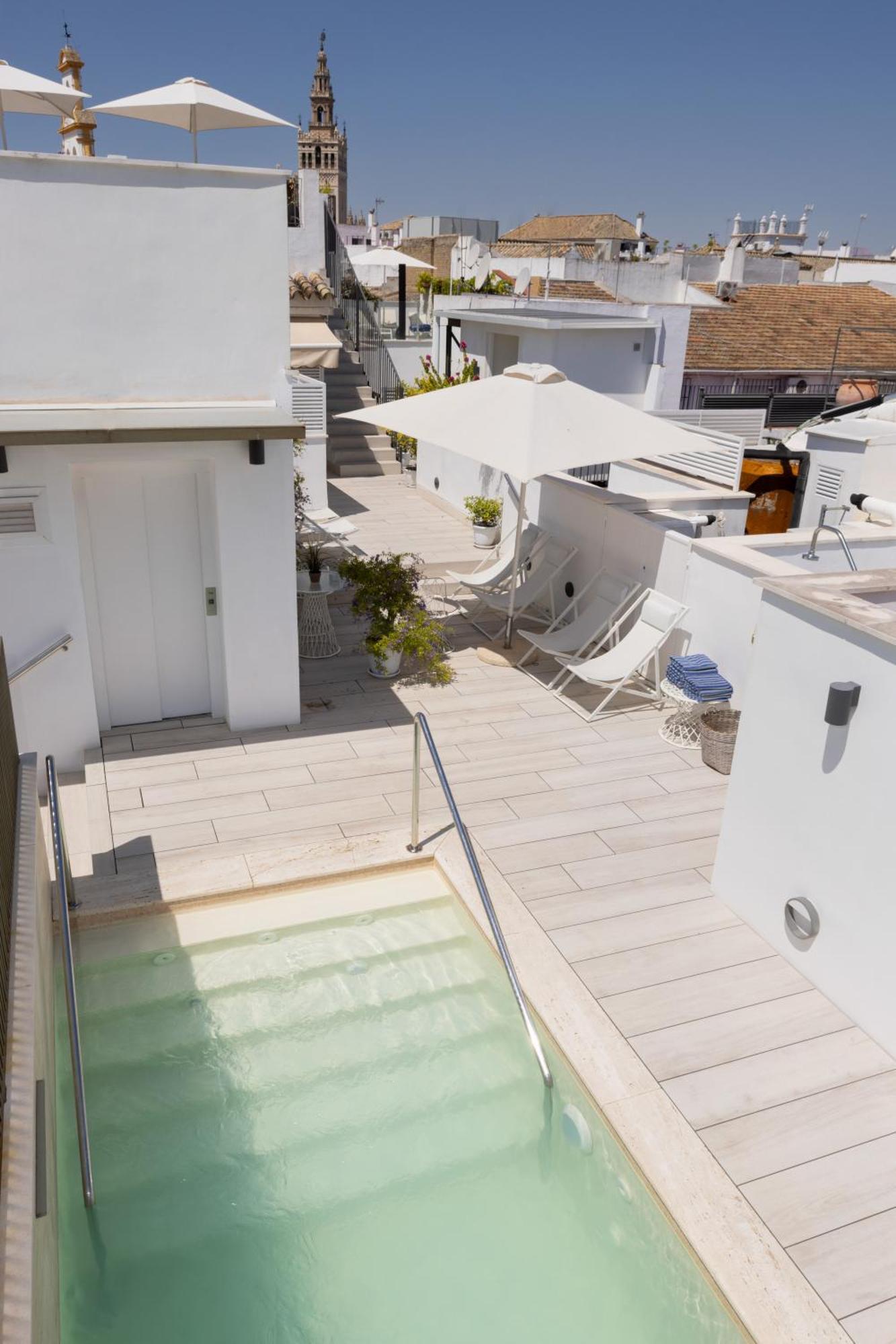 Hotel Amadeus Sevilla Exterior photo